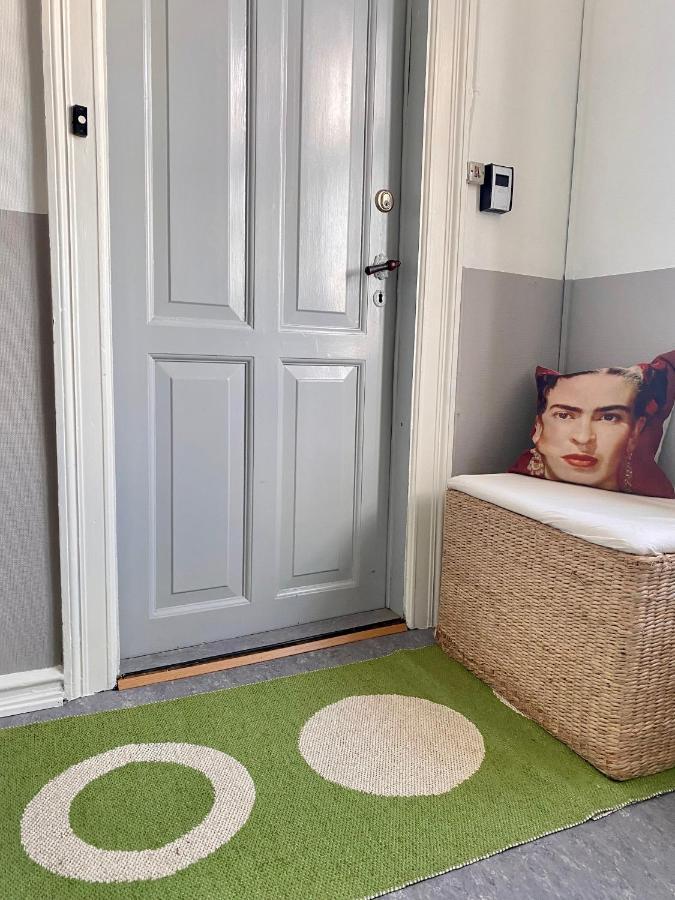 En Hel Lejlighed I Midtbyen - Centralt, Hyggelig Og Taet Pa Alt! Randers Exterior foto